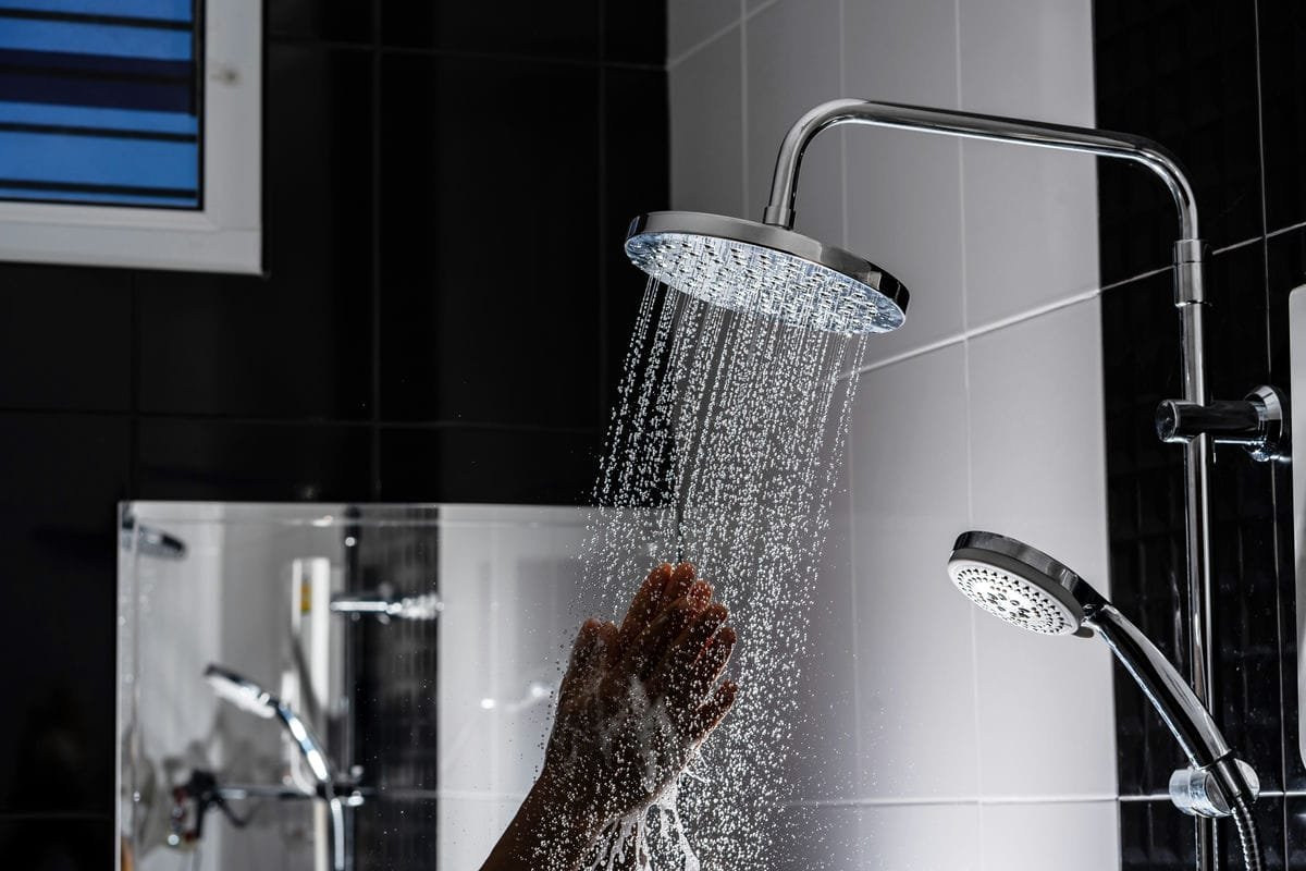 Choosing the Right Shower for Your Bath